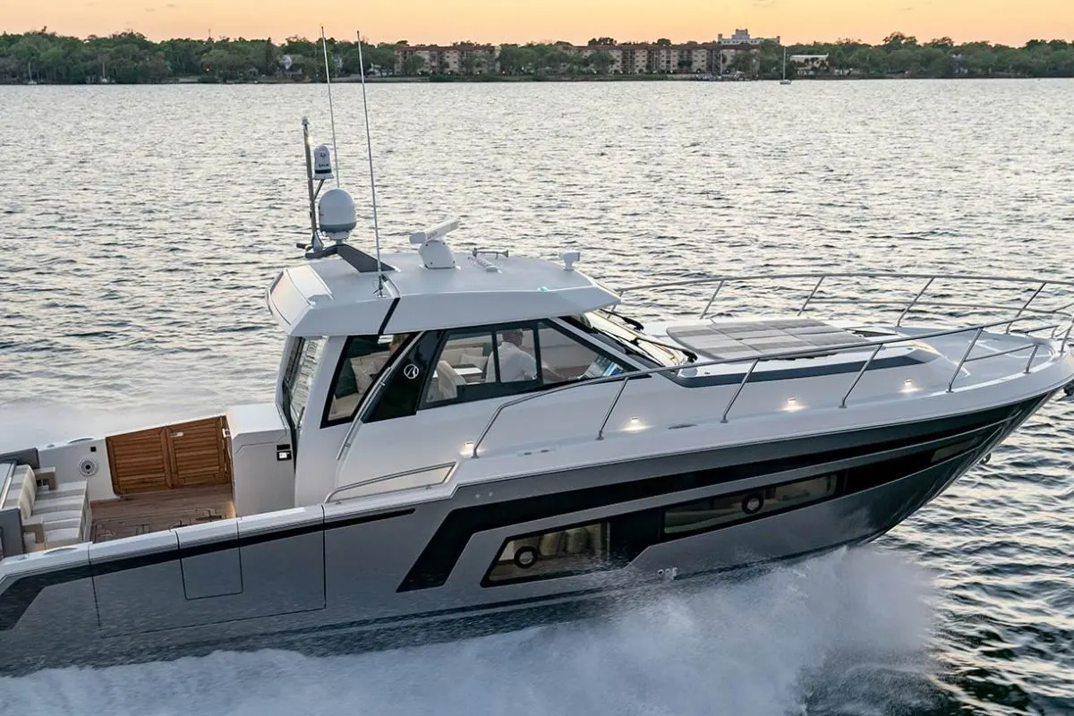 Side view angle of the luxurious 45 divergence yacht sailing at the sea.