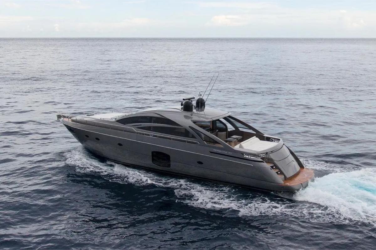 2018 Pershing 70 