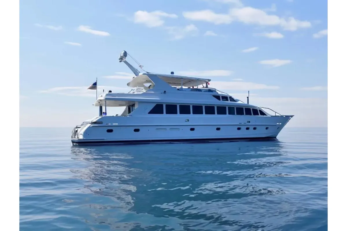 2006 Hargrave Raised Pilothouse 