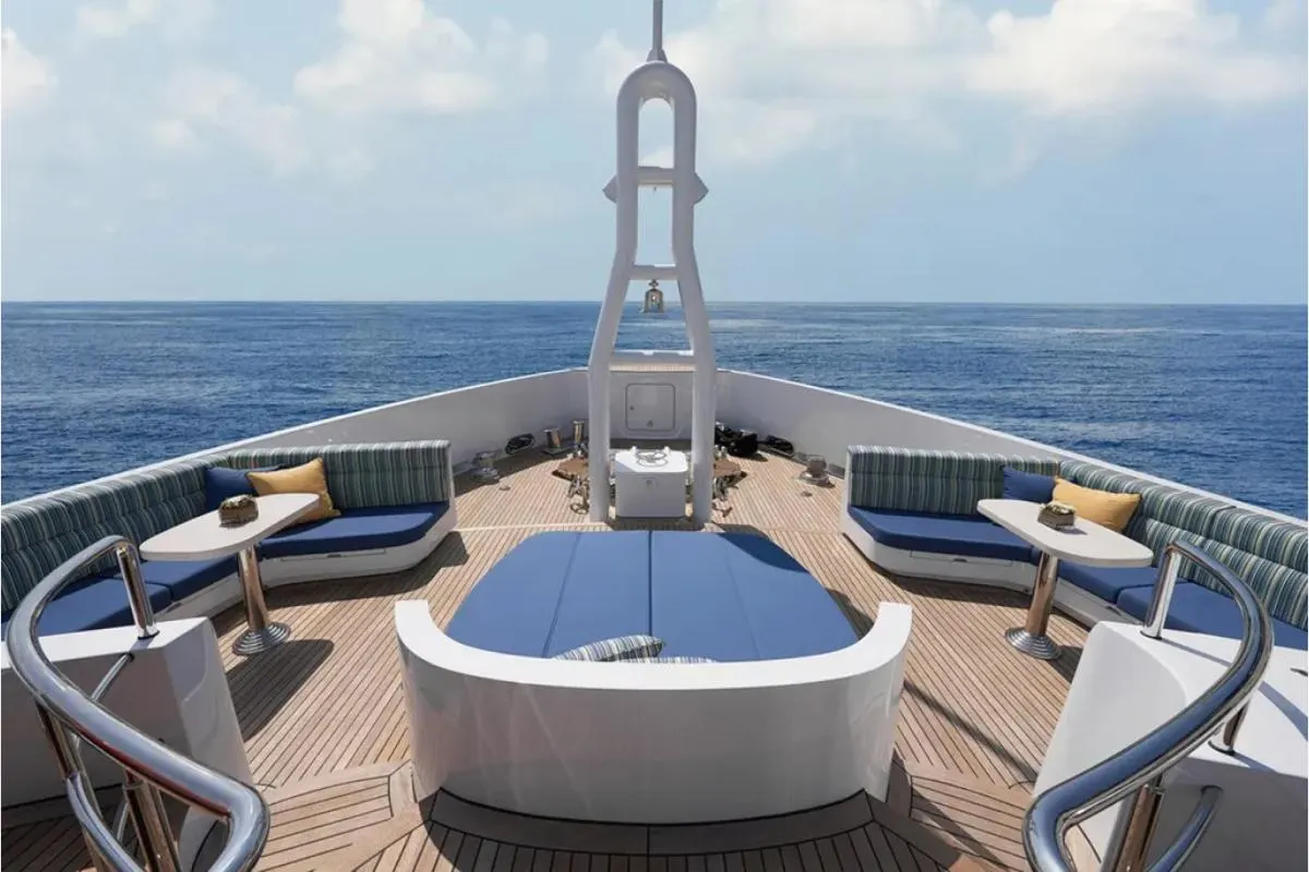 Sun deck