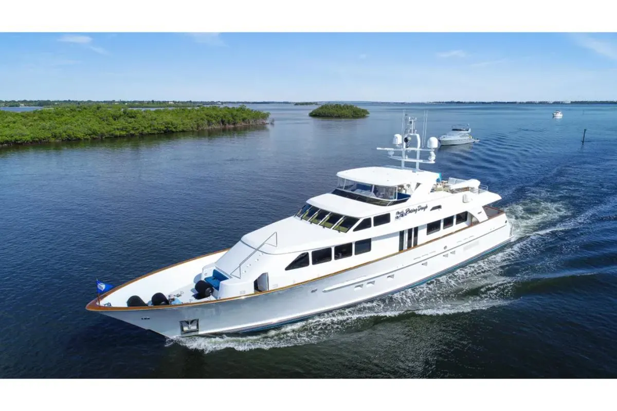 2004 Burger 106 Raised Pilothouse 