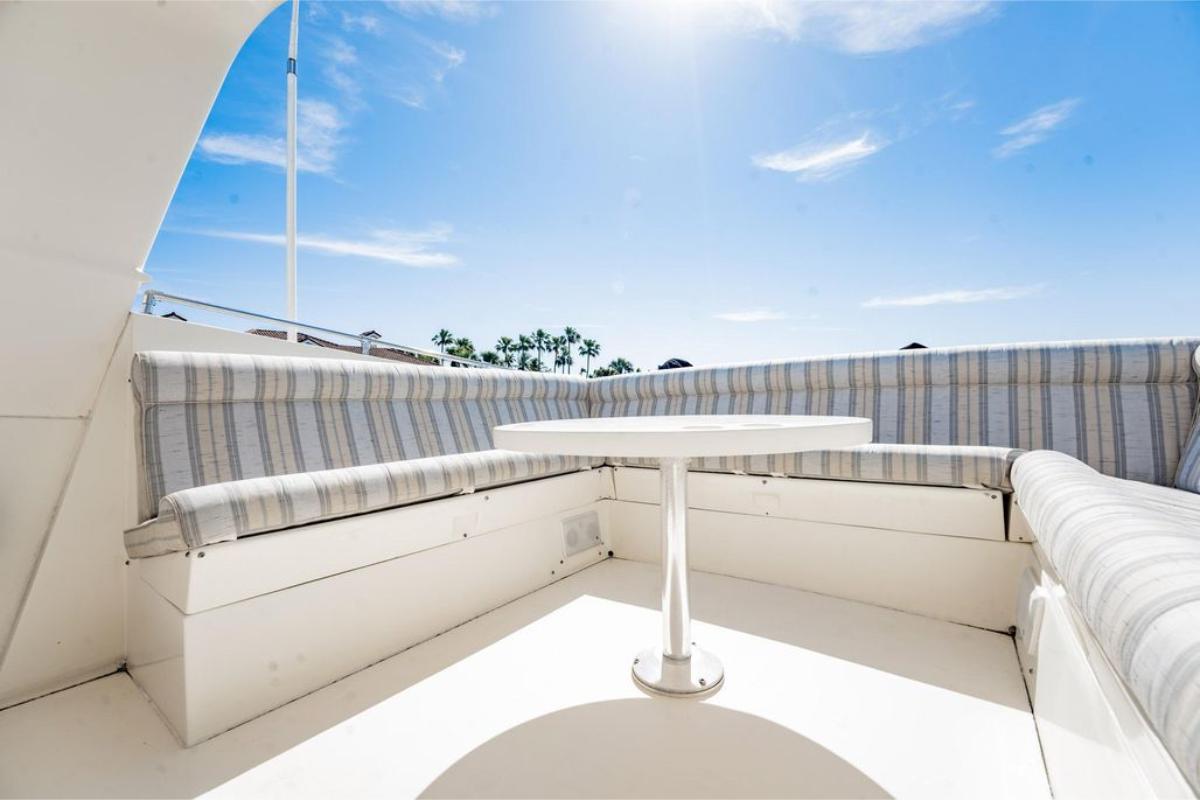 Sun deck