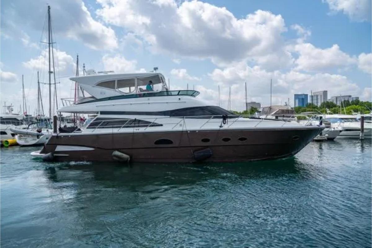 2005 Neptunus 62 Flybridge 