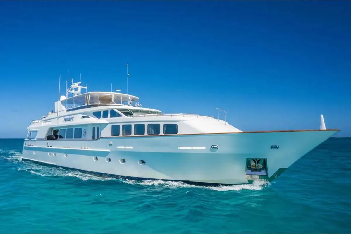 2002 Trinity Yachts Raised Pilothouse 