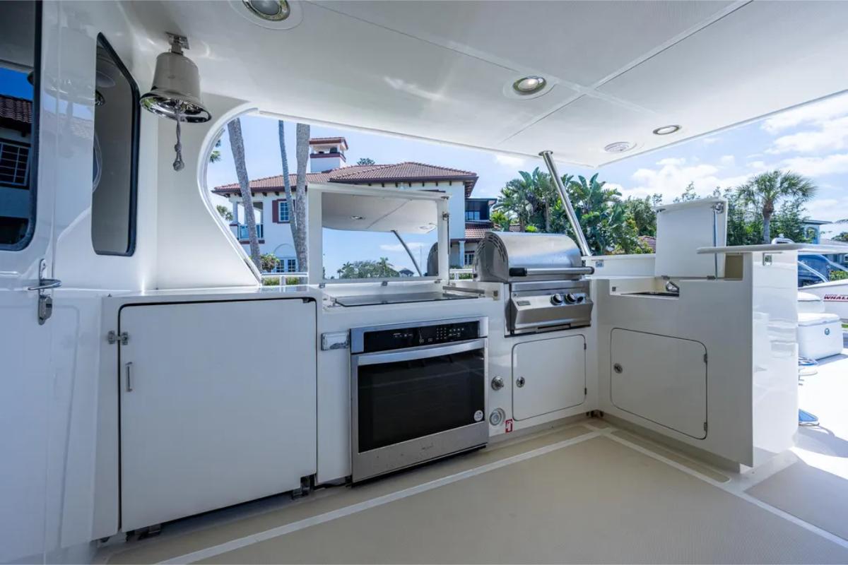 Deck galley