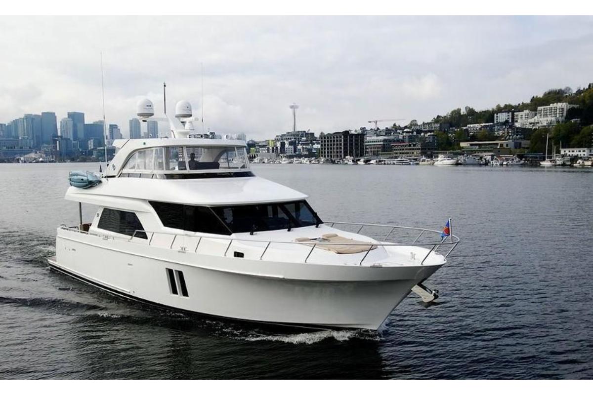 2016 Ocean Alexander Pilothouse 