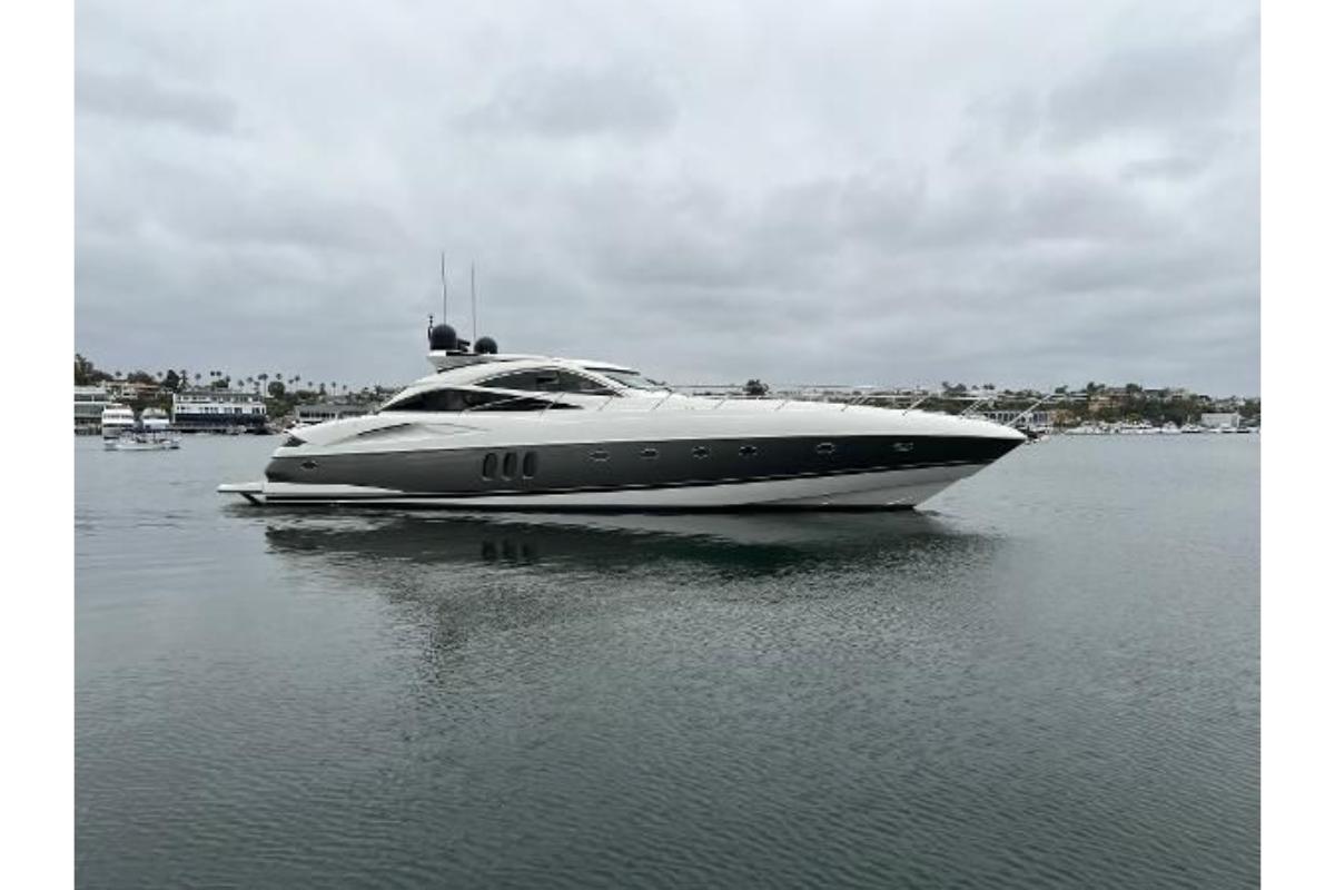 2004 Sunseeker Predator 68 