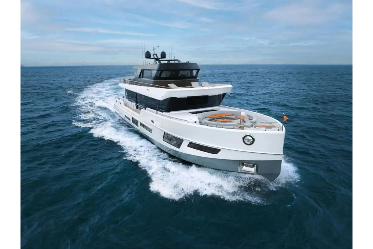 2022 CL Yachts CLX96 Hull 1 