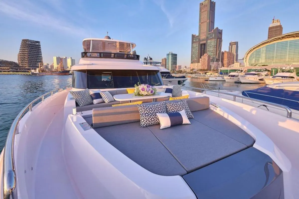 Sun deck