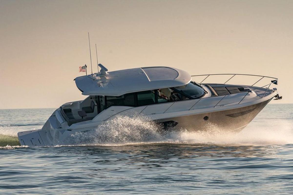 2025 Tiara Yachts C49 Coupe 