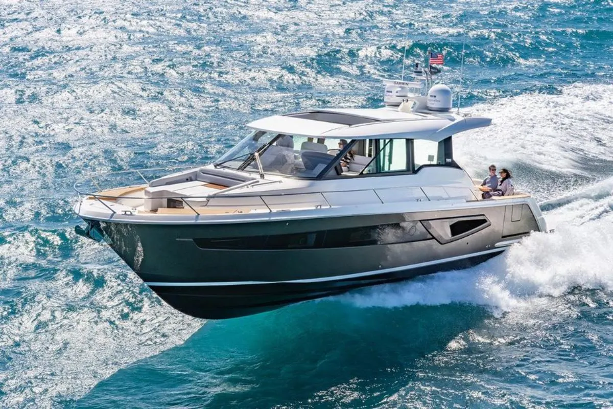 2025 Tiara Yachts EX 54 